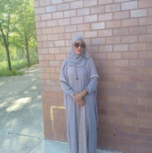 Meet your Posher, Mayekan douk